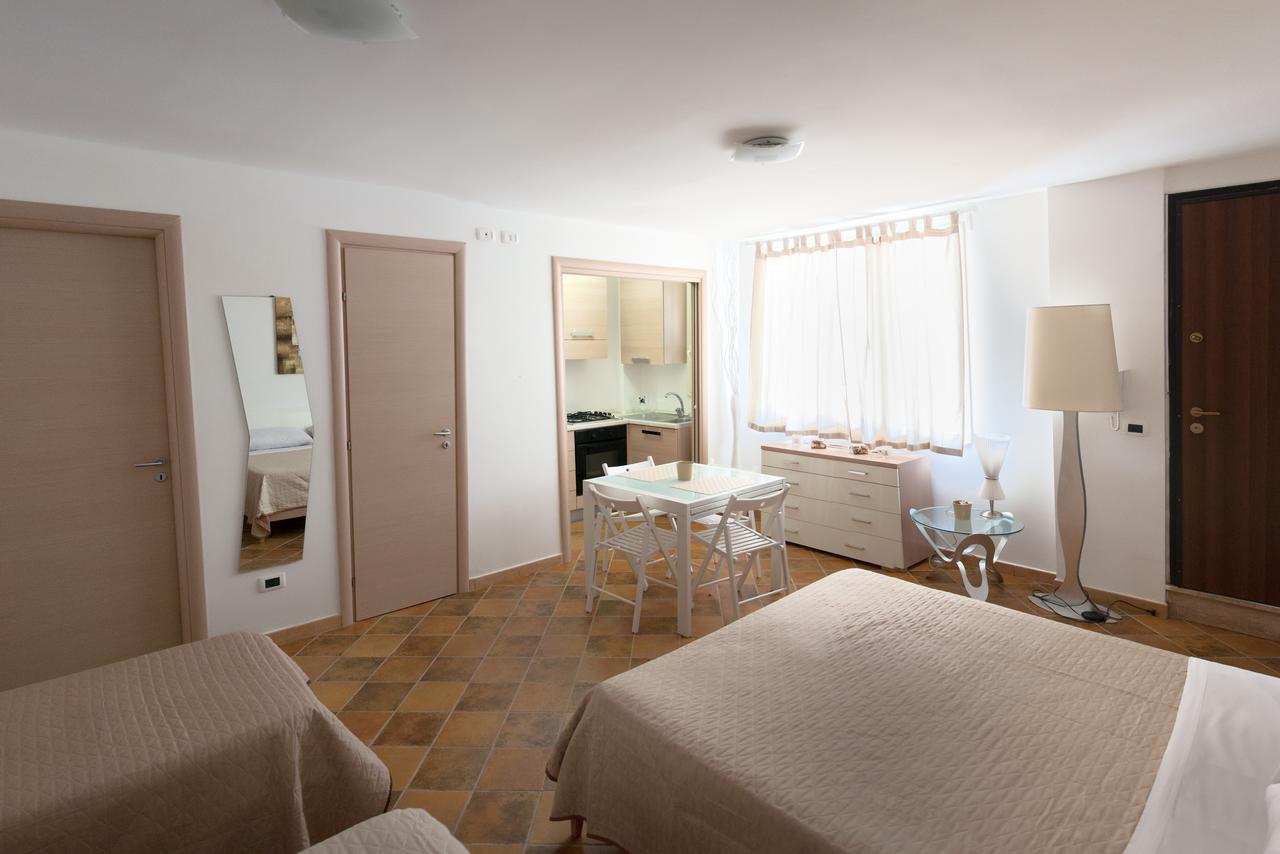 B&B Del Lido ปอร์โต เอมเปโดเกล ภายนอก รูปภาพ