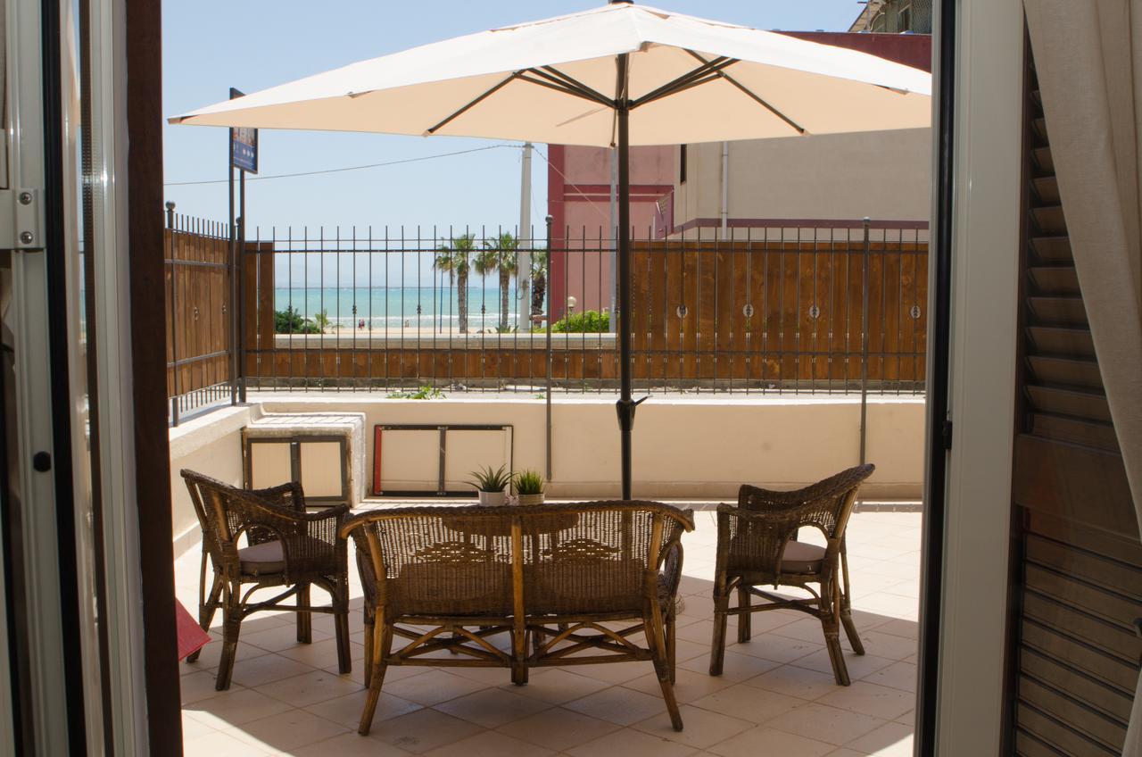 B&B Del Lido ปอร์โต เอมเปโดเกล ภายนอก รูปภาพ